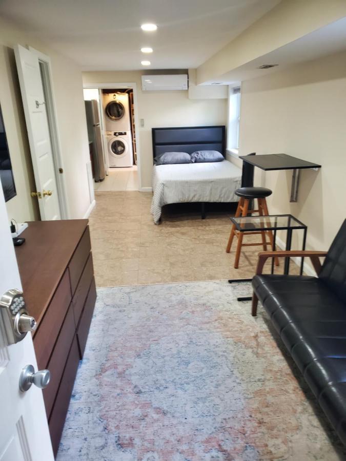 Sts - Single Traveler Studio -Black Door Washington Dış mekan fotoğraf